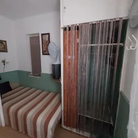 בית הארחה Newmidi Terrace, Wifi שיופוק