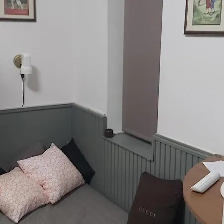 Newmidi Terrace, Wifi Penzion