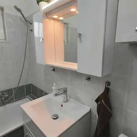 Newmidi Terrace, Wifi