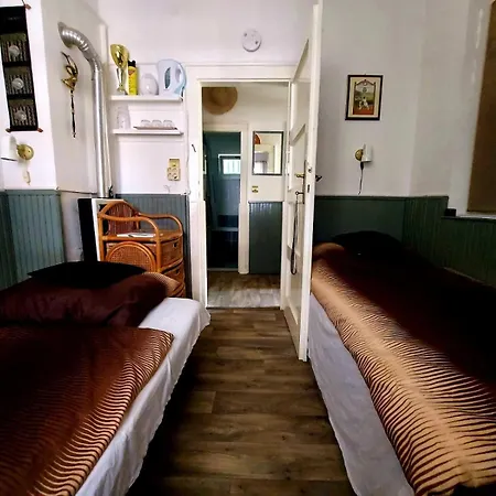 Newmidi Terrace, Wifi בית הארחה 3*