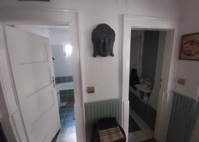 Newmidi Terrace, Wifi Gæstehus
